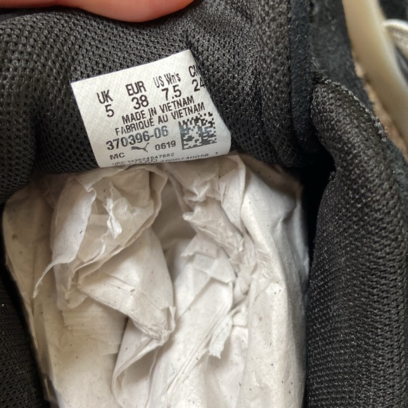 Puma new sneakers black suede womens sz 7.5 - Picture 7 of 7